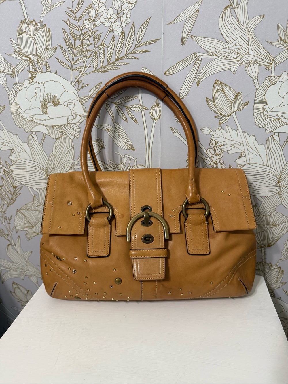 Rare vintage Coach Caramel Studded Leather Shoulder Satchel